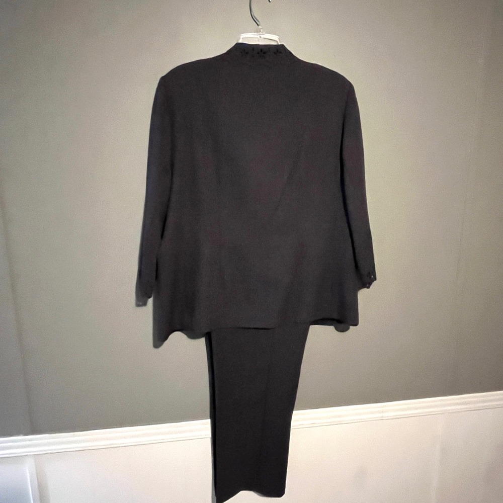Alfred Dunner Blazer 16 Pants Suit 14 Dark‎ Purple Formal Business Career Office - Picture 2 of 8